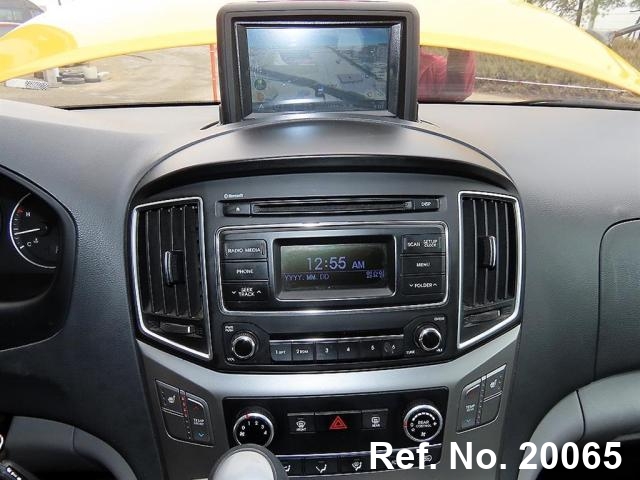  Hyundai / Grand Starex Stock No. 20065